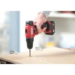 SKIL 12V Accuboormachine 2740AA + 2,0Ah Accu + Snellader 12 SKIL 12V Accuboormachine 2740AA + 2,0Ah Accu + Snellader -Kwaliteit Gereedschapswinkel 123 2689