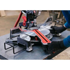 SKIL Afkortzaag /verstekzaag 254mm Met Trekfunctie, Laser En 'dual Bevel' Functie 1320AA 2000W + Snelklem -Kwaliteit Gereedschapswinkel 123 2959