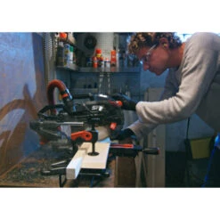 SKIL 20V Afkortzaag / Verstekzaag 216mm Met Trekfunctie En Laser 3590AA Incl. 4.0Ah Accu + Snellader -Kwaliteit Gereedschapswinkel 123 3570