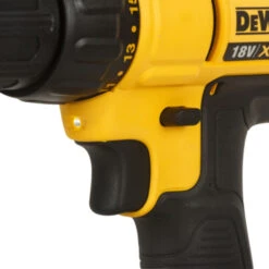 DeWalt 18V XR Accuboormachine Brushless DCD771S2-QW Incl. 2 Accu's 1.5Ah + Lader 14 DeWalt 18V XR Accuboormachine Brushless DCD771S2-QW Incl. 2 Accu's 1.5Ah + Lader -Kwaliteit Gereedschapswinkel 123 3720
