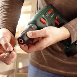 Bosch 18V Boorhamer Met Extra Boorkop En 8-delige Accessoireset (Incl. 2 Accu's 2.5Ah + Lader) 9 Bosch 18V Boorhamer Met Extra Boorkop En 8-delige Accessoireset (Incl. 2 Accu's 2.5Ah + Lader) -Kwaliteit Gereedschapswinkel 123 3763