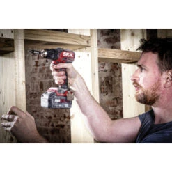 SKIL 20V Accuboormachine 3065GA Compact Brushless 60Nm + 2,0Ah Accu + Snellader + Koffer -Kwaliteit Gereedschapswinkel 123 4078