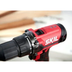 SKIL 20V Accuboormachine 3008HC + 2 Accu's 2,0Ah + Lader + 51-delige Set + Koffer -Kwaliteit Gereedschapswinkel 123 4116