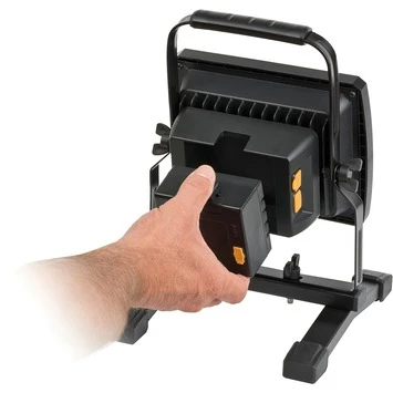 Brennenstuhl Mobiele LED Lamp Met Batterij IP54 11 Brennenstuhl Mobiele LED Lamp Met Batterij IP54 - Afbeelding 9