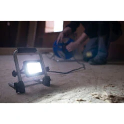 Brennenstuhl Led Bouwlamp 900 Lumen 9,9W IP65 21 Brennenstuhl Led Bouwlamp 900 Lumen 9,9W IP65 -Kwaliteit Gereedschapswinkel 123 5701