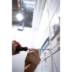 Brennenstuhl Mobiele Accustraler Klembaar 950 Lumen IP65 -Kwaliteit Gereedschapswinkel 123 5999