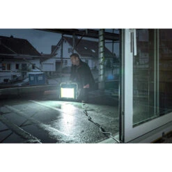 Brennenstuhl Mobiele LED-bouwlamp JARO 9000 M, IP65, 9310lm, 100W, 5m H07RN-F 3G1,0 -Kwaliteit Gereedschapswinkel 123 6094