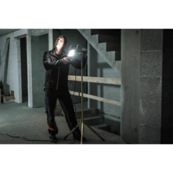 Brennenstuhl Mobiele Bluetooth LED-werklamp TORAN 3000 MB, IP55, 3000lm, 30W, 5m H07RN-F 2G1,0 -Kwaliteit Gereedschapswinkel 123 6181